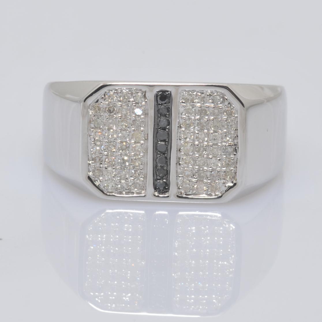 10893R Ring With Diamond