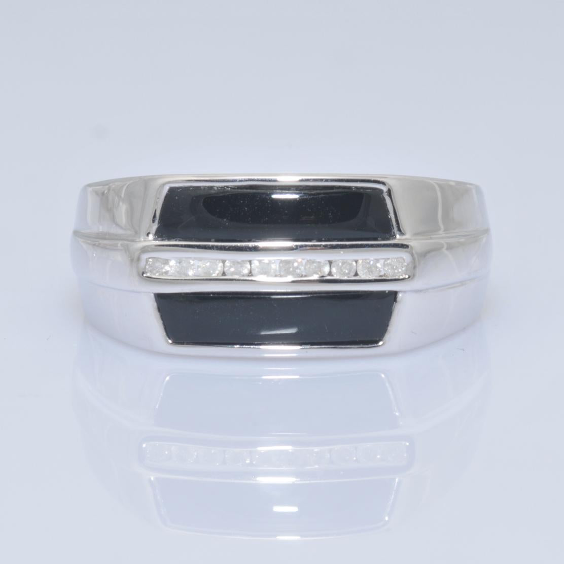 10922R Ring With Diamond