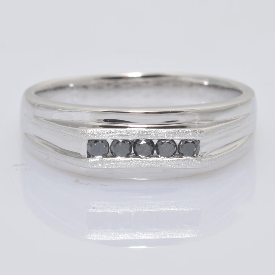 10932R Ring With Diamond