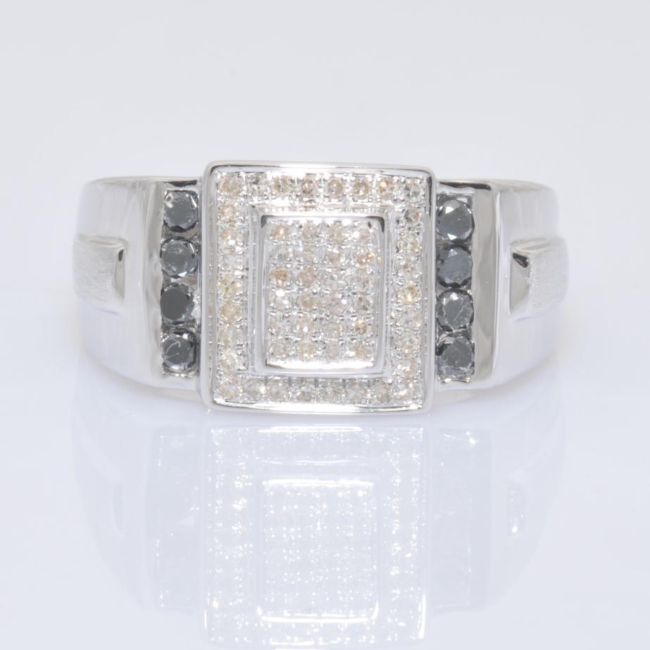 10943R Ring With Diamond