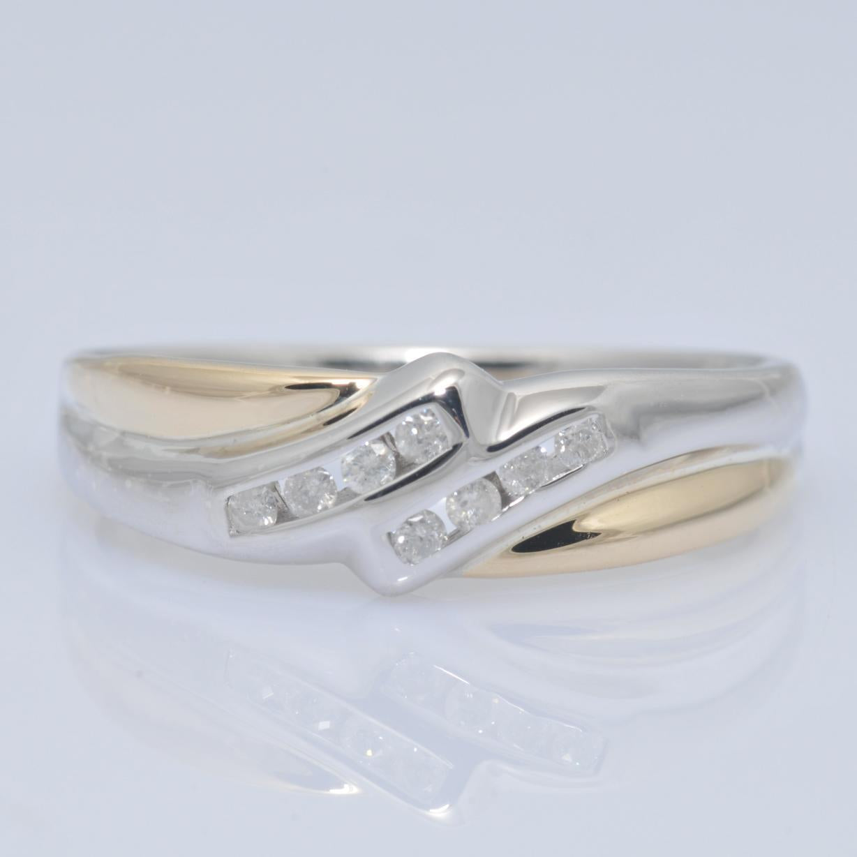 10996R Ring With Diamond