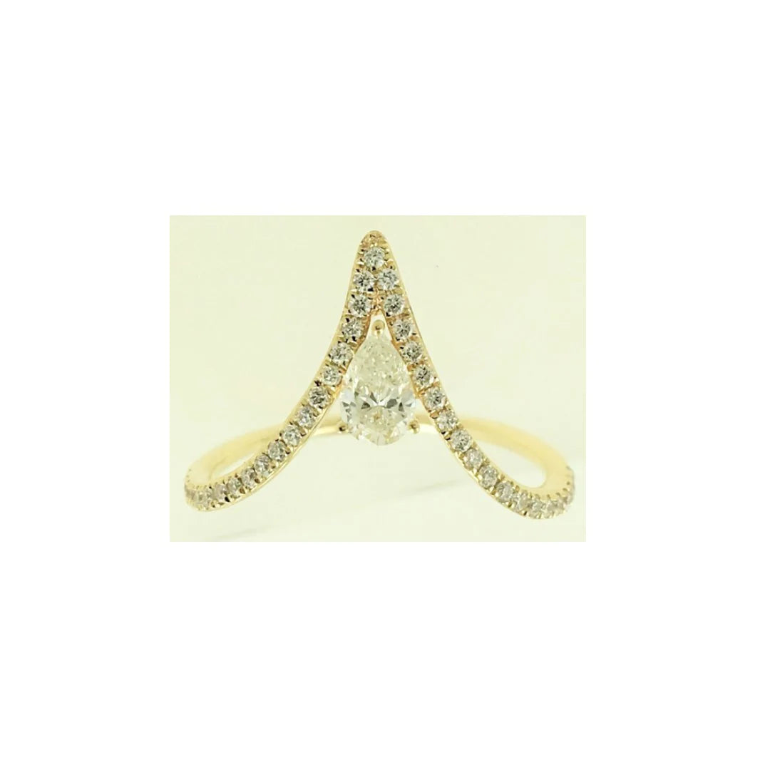 12304R Ring With Diamond