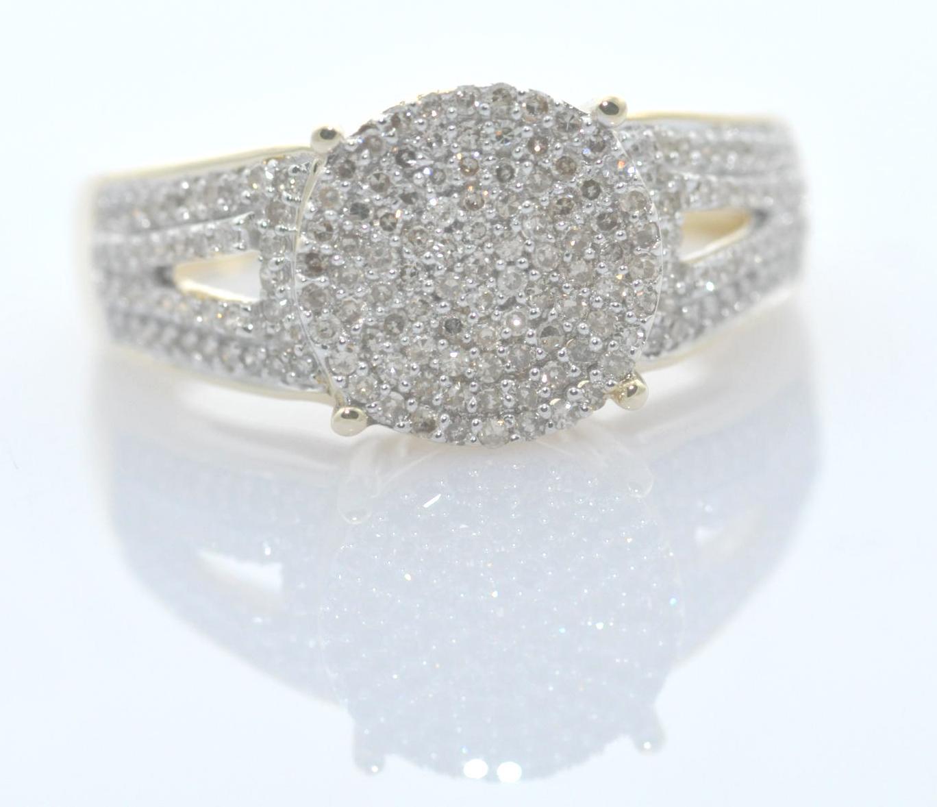 13232ER Ring With Diamond