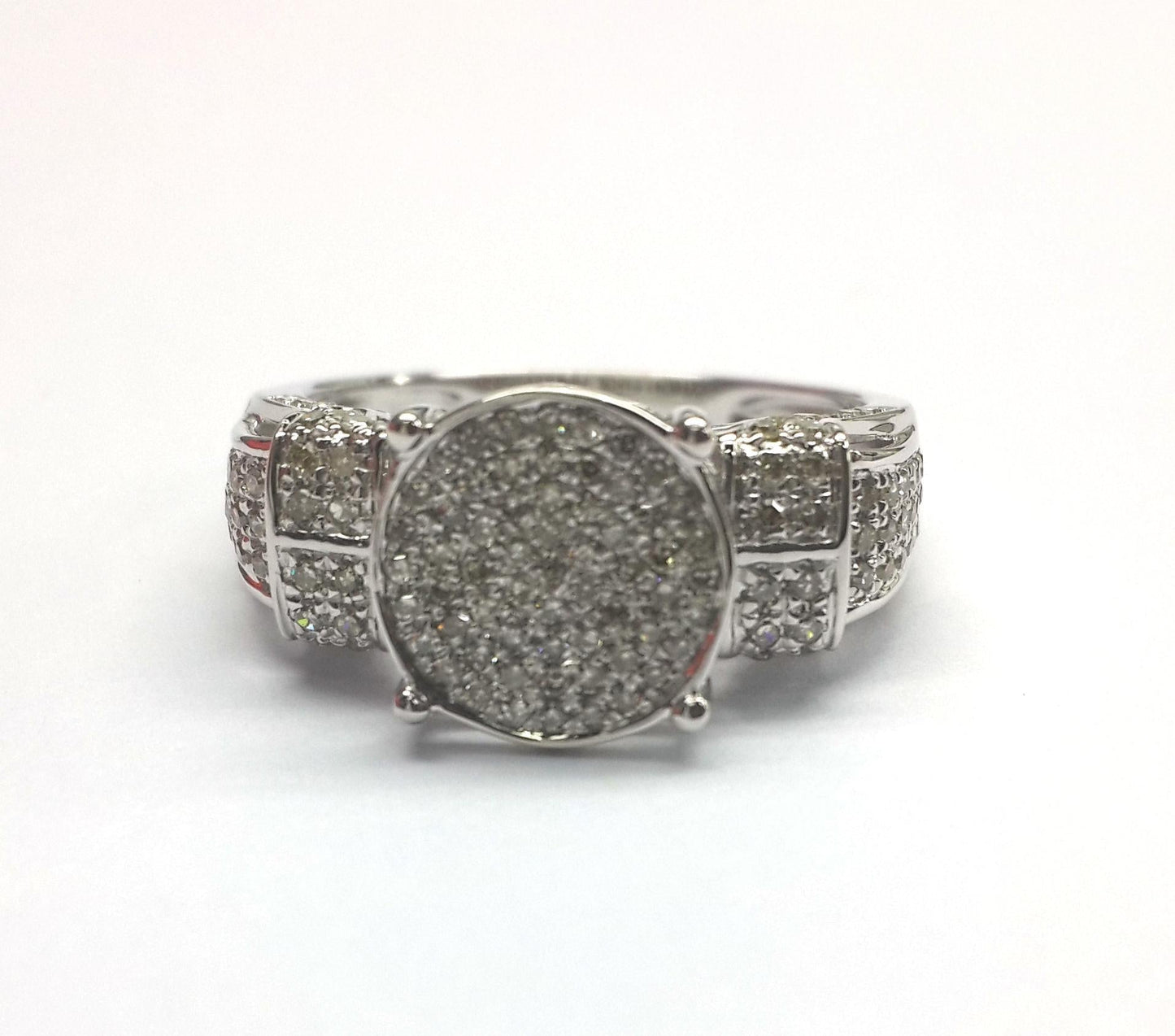 14025R Ring With Diamond
