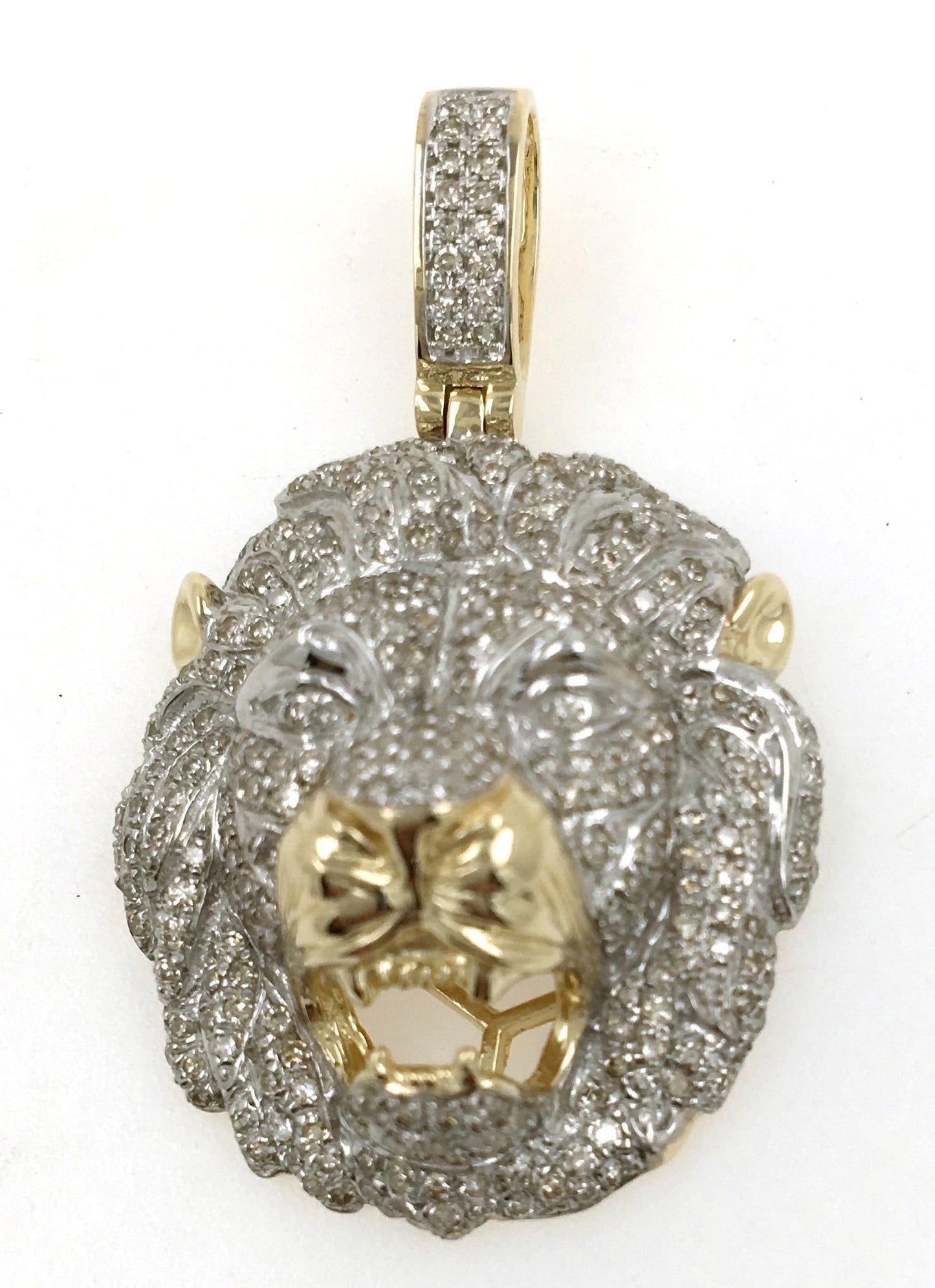 15285P Pendant With Diamond