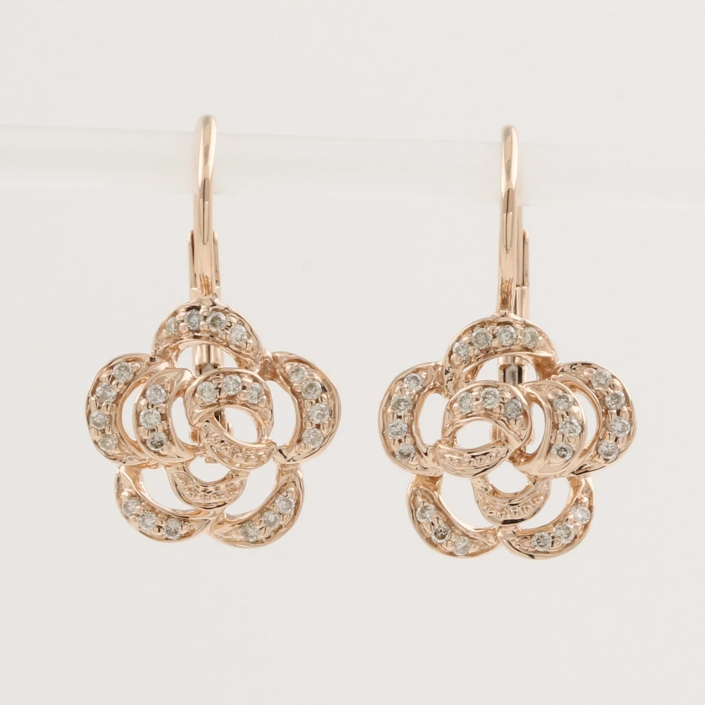15699E Earring With Diamond