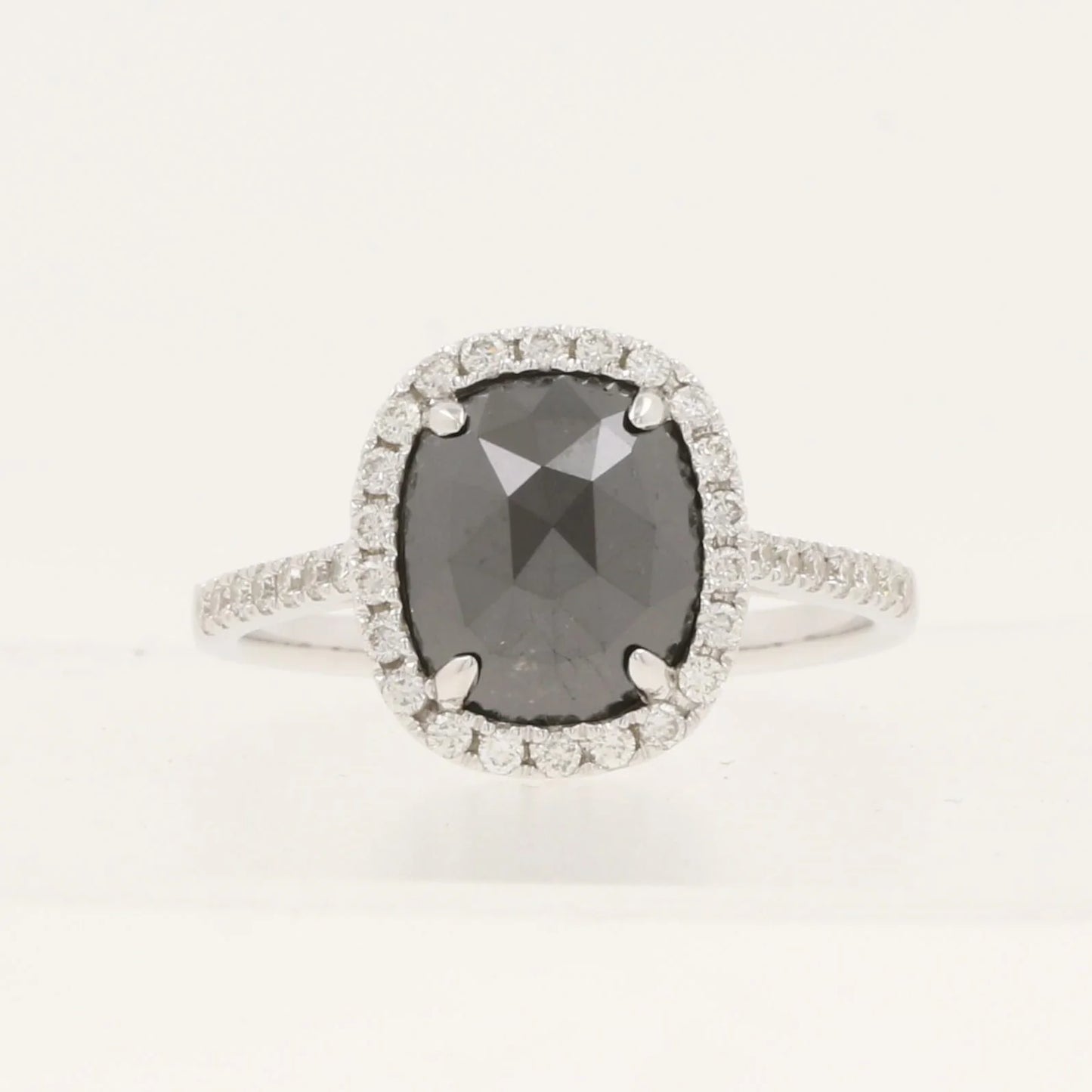 15816R Ring With Diamond