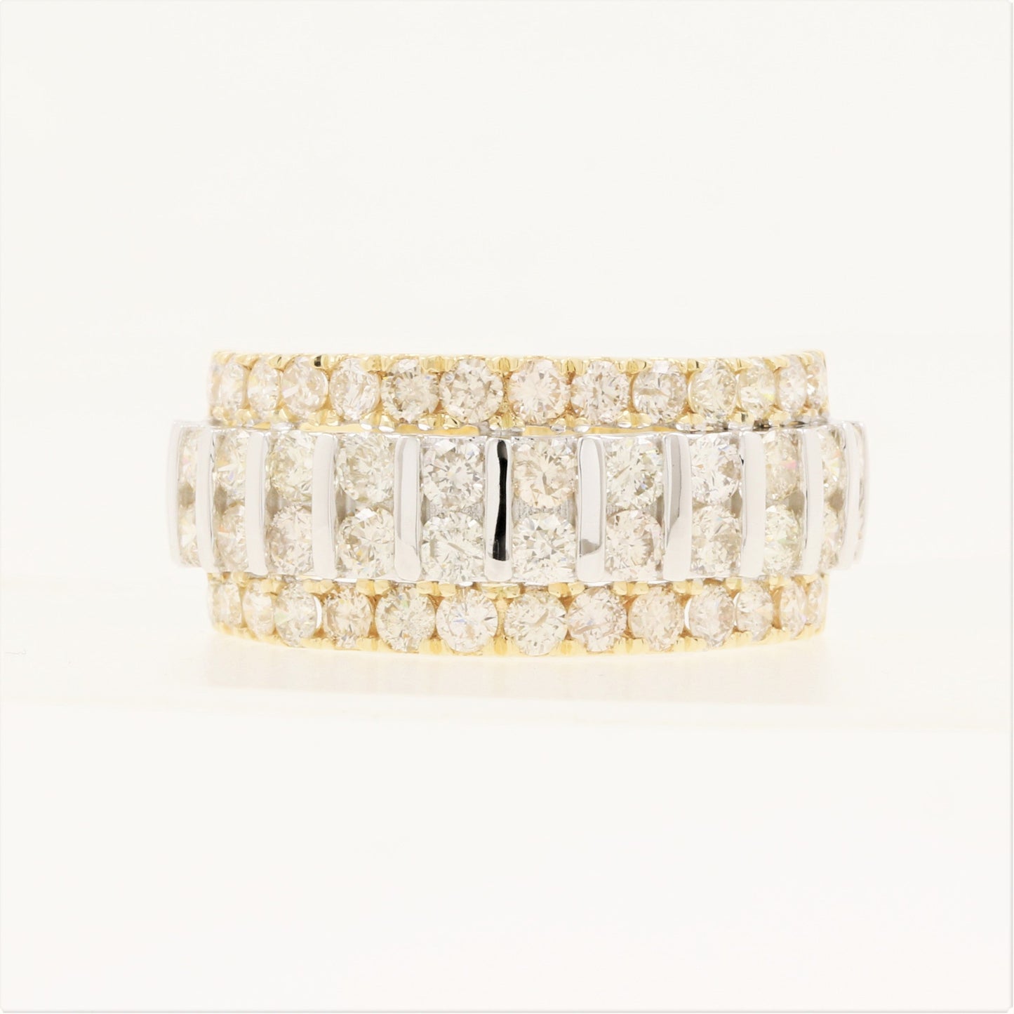 15951R Ring With Diamond