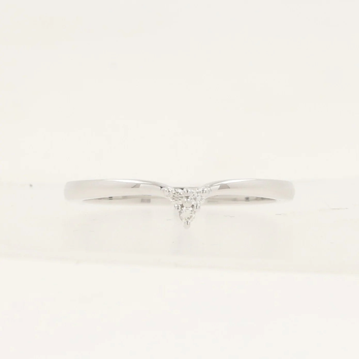 15963WR Ring With Diamond