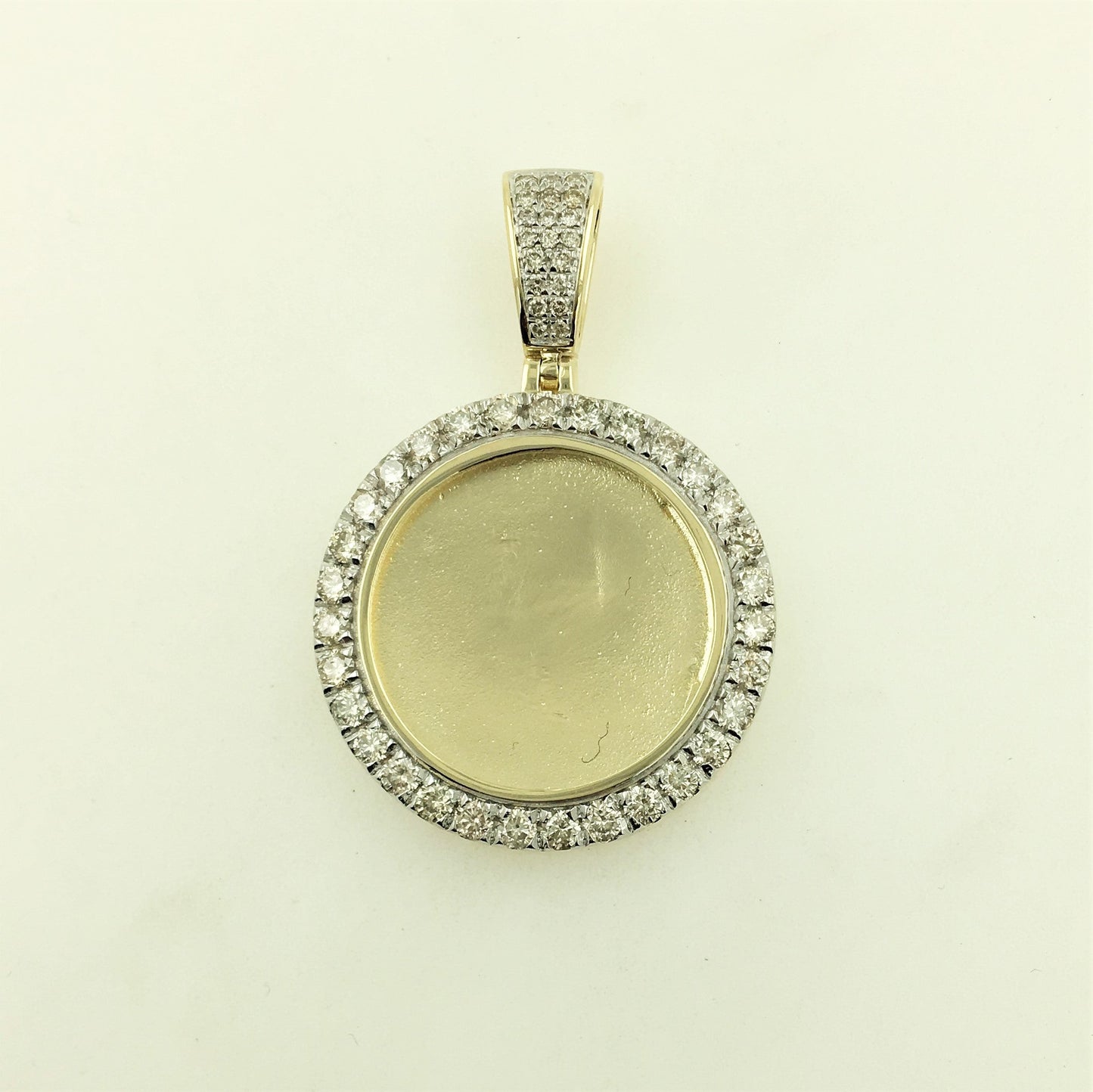 15972P Pendant With Diamond