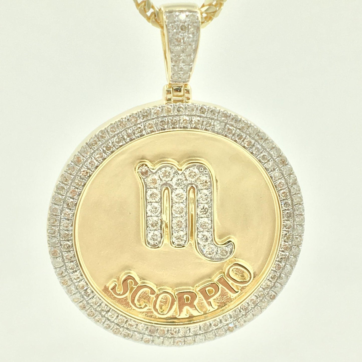 16023P Pendant With Diamond