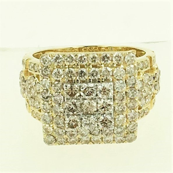 16040R Ring With Diamond