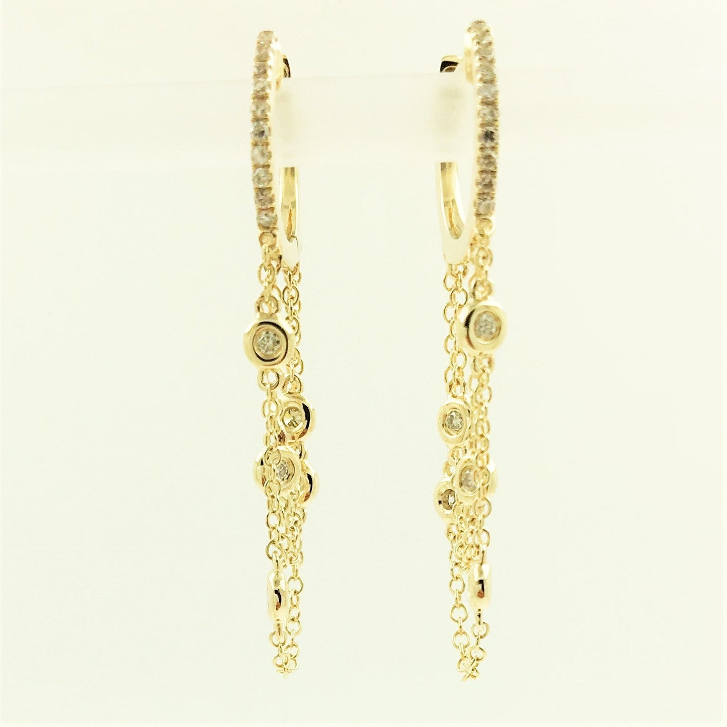 16589E Earring With Diamond