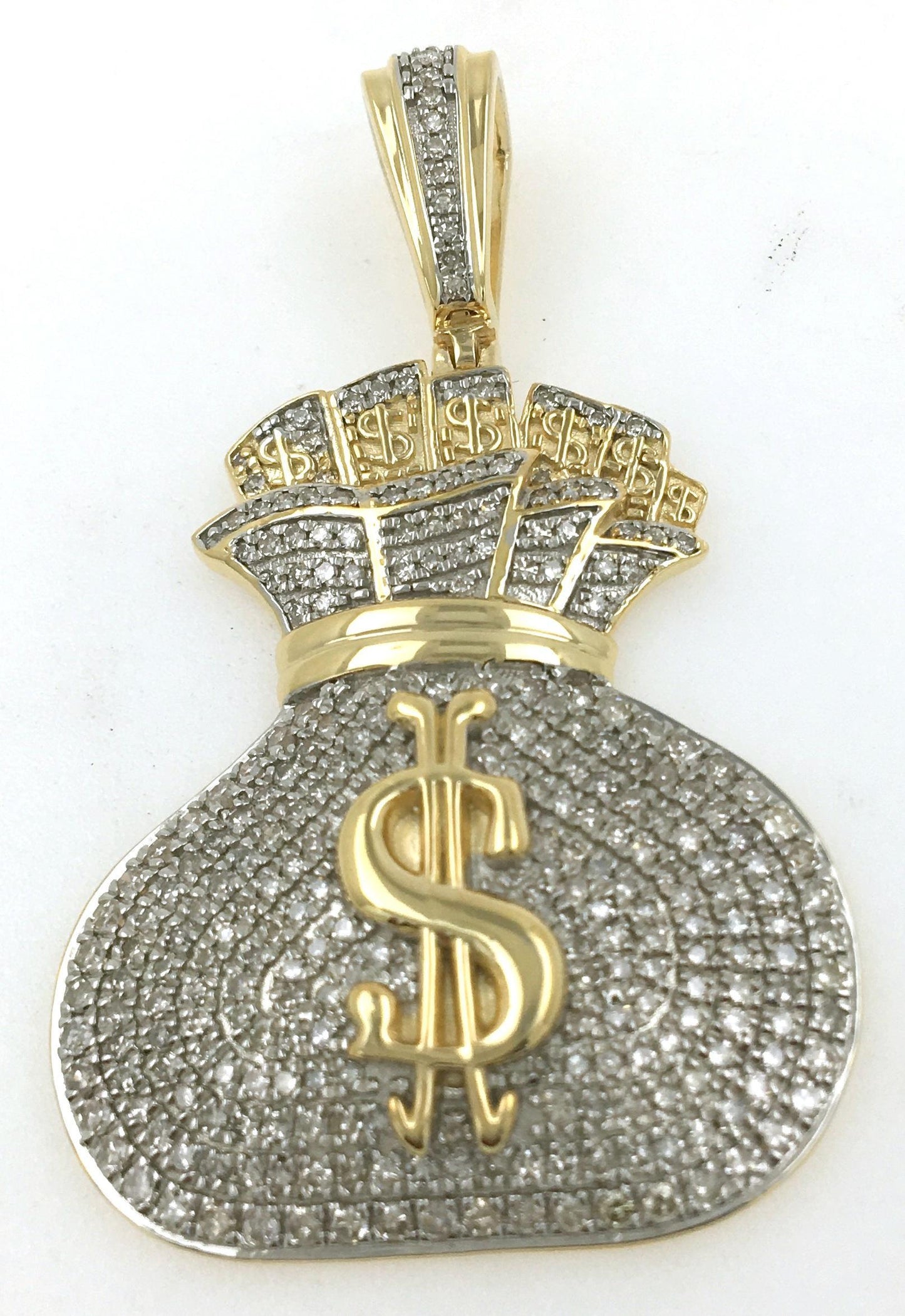 17049P Pendant With Diamond