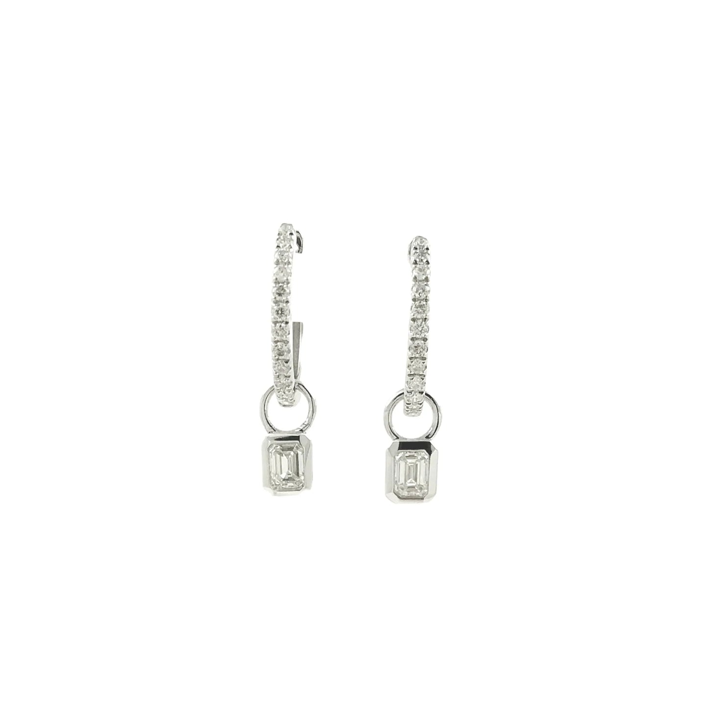 17285E Earring With Diamond