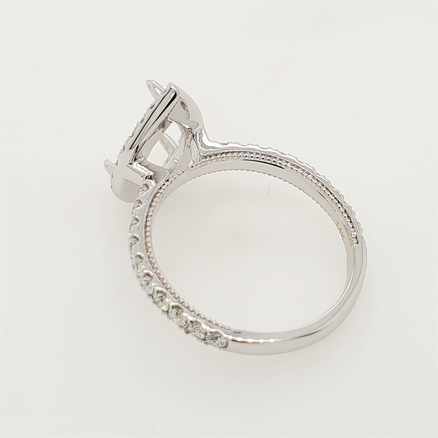 17371R Ring With Diamonds & Miligrain Shank