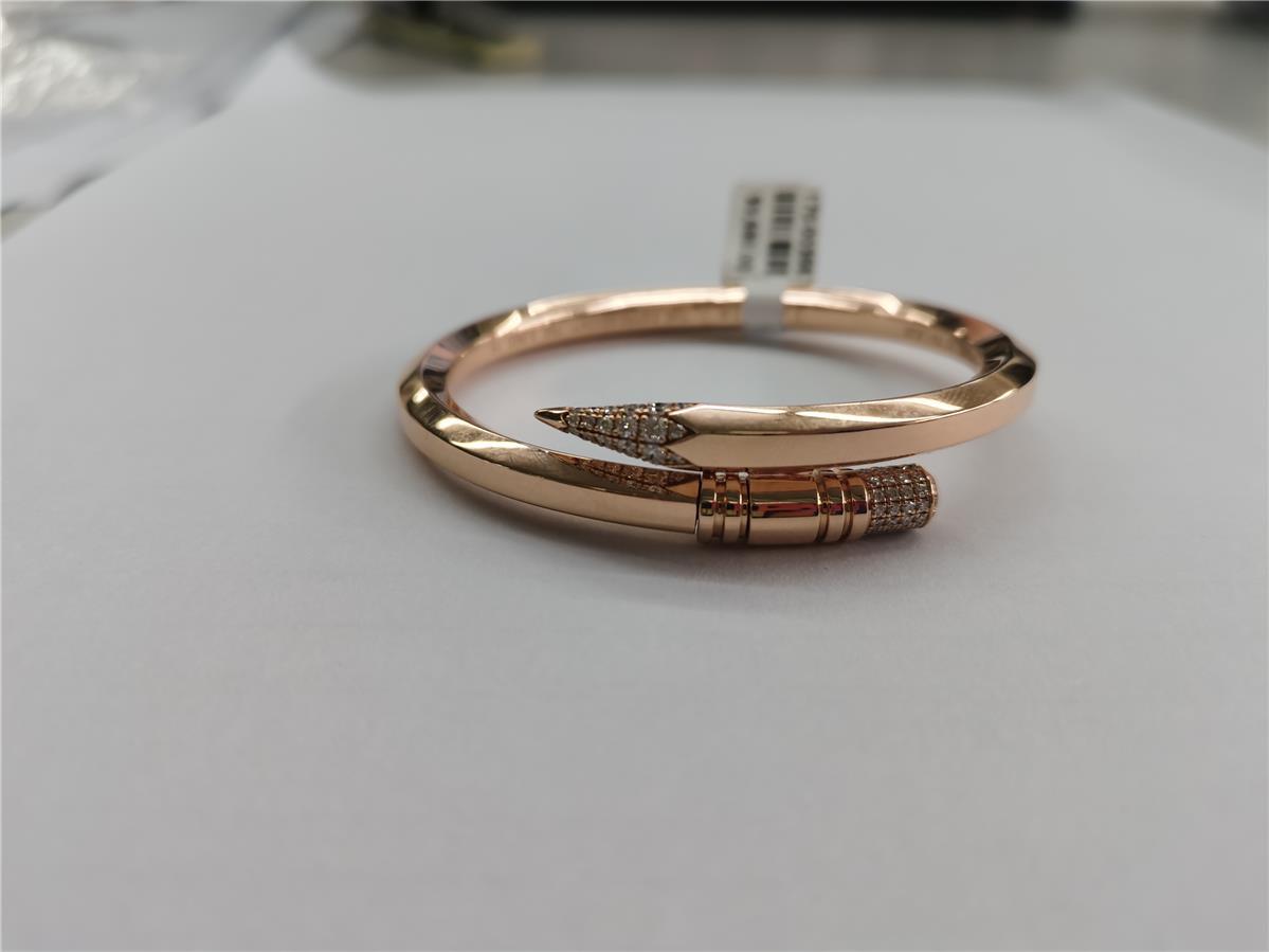 18380BG Bangle With Diamonds