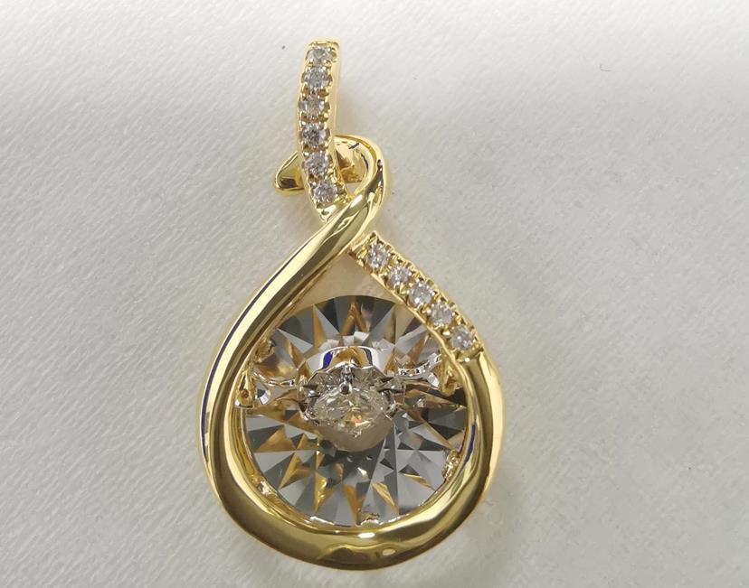 18458P Pendant With Diamond