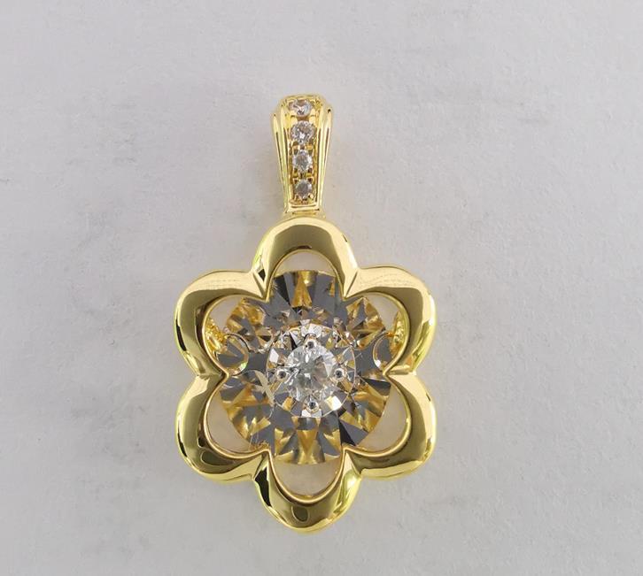 18467P Pendant With Diamond