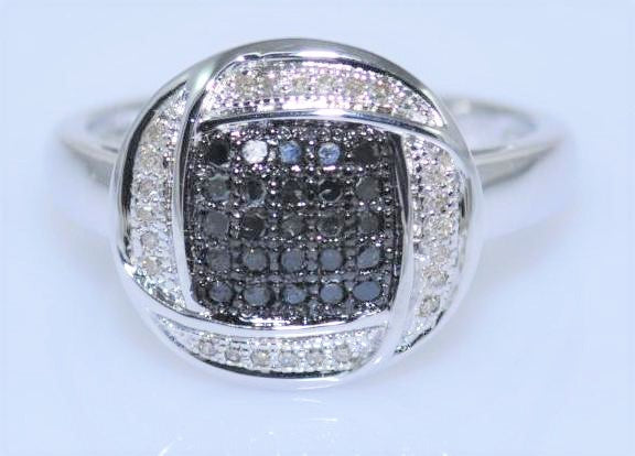 8034SR Ring With Diamond