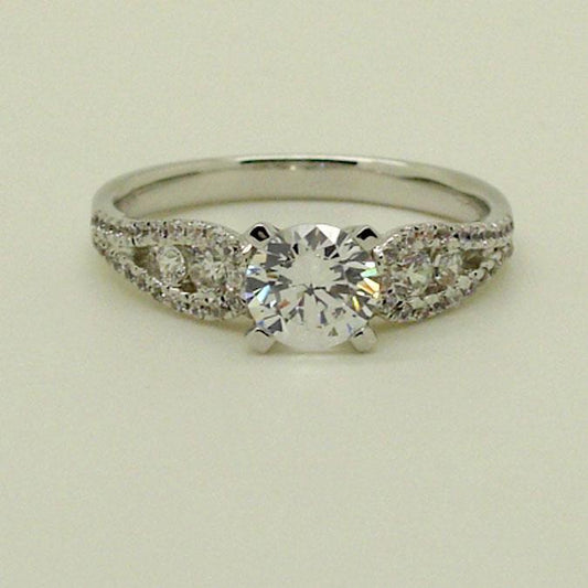 10243R Ring With Diamond