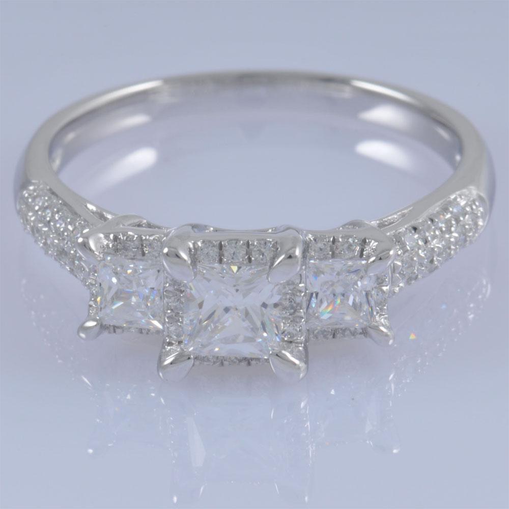 10310R Ring With Diamond