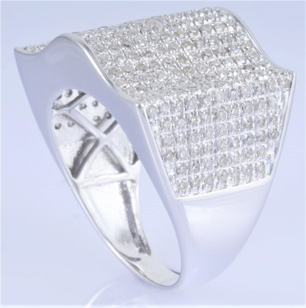 10806R Ring With Diamond