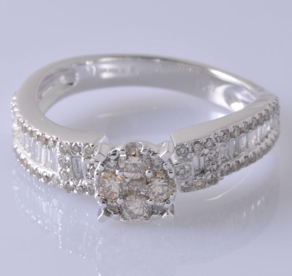 11331ER Ring With Diamond