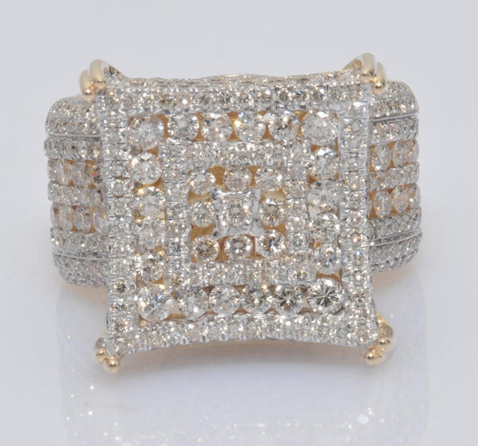 11659R Ring With Diamond