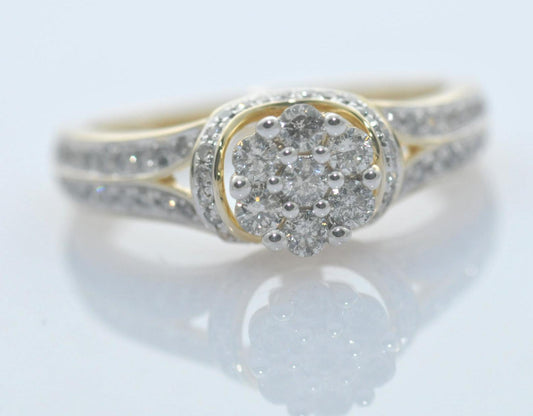 13234R Ring With Diamond