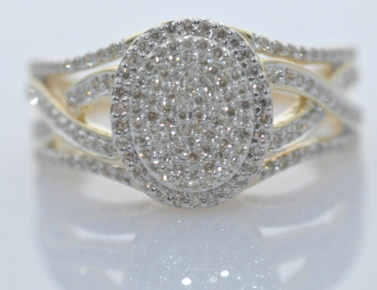 13235R Ring With Diamond