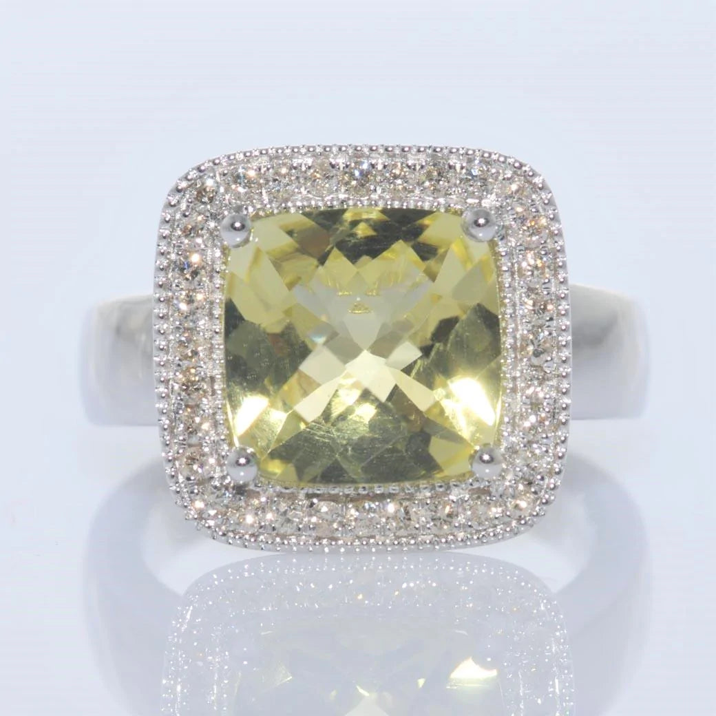 13646R Ring With Diamond