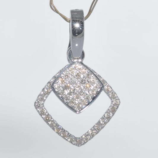 13689SP Pendant With Diamond