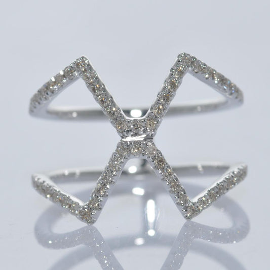 13708R Ring With Diamond