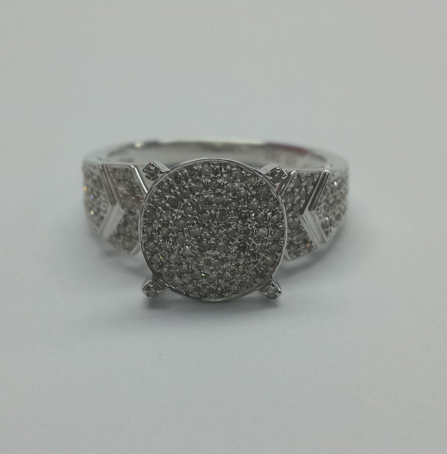 14024R Ring With Diamond