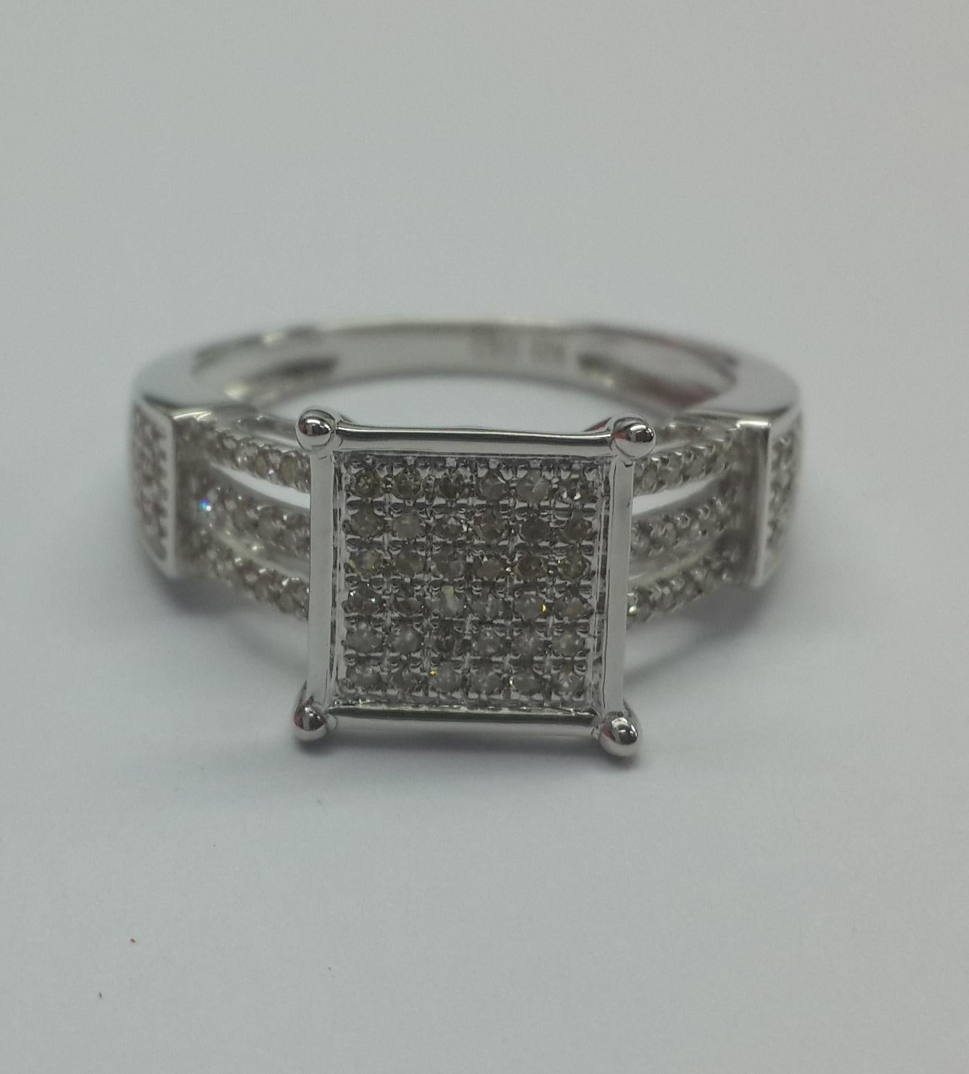 14026R Ring With Diamond