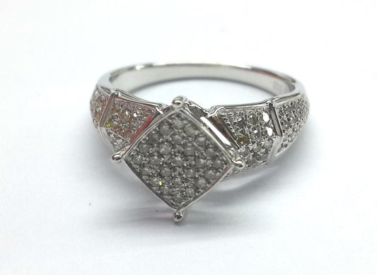 14052R Ring With Diamond