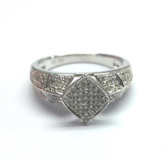 14056R Ring With Diamond