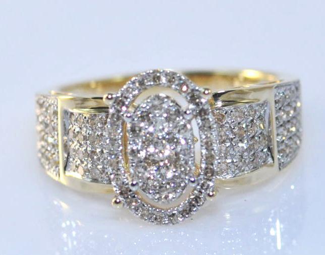 14100R Ring With Diamond