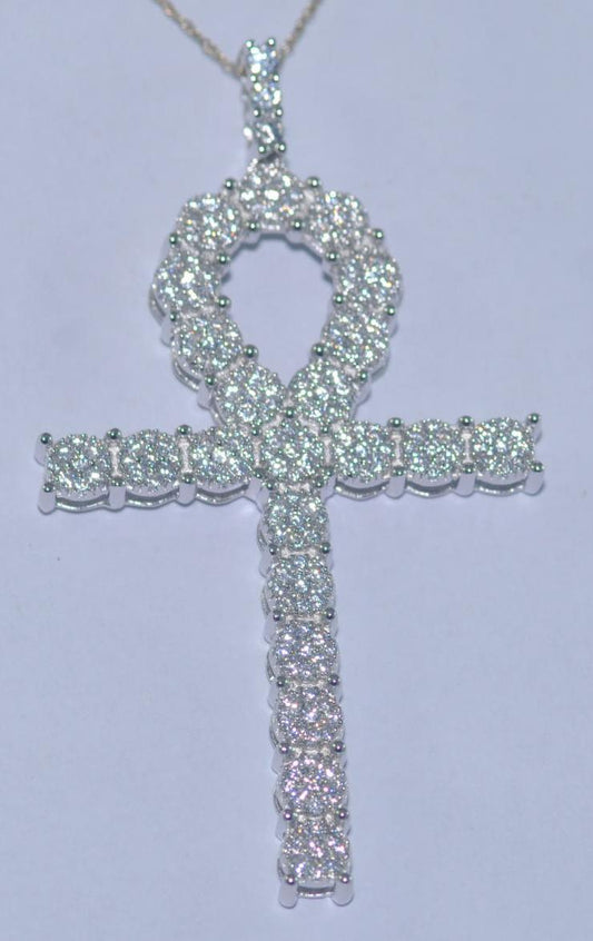 14223P-2.5'' Pendant With Diamond