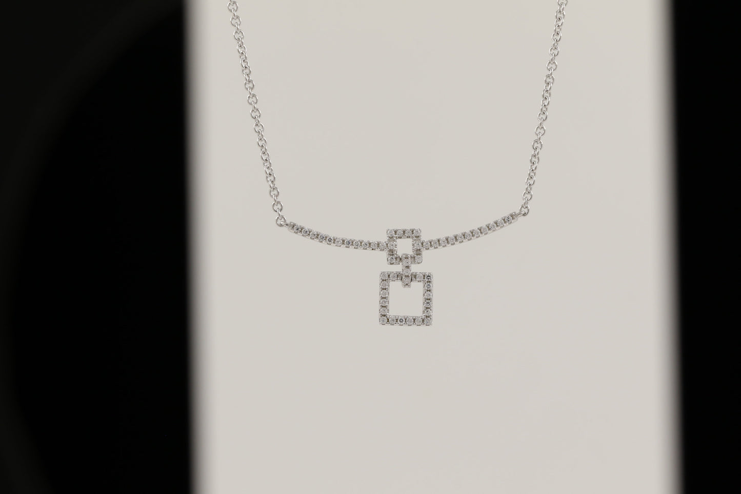 14914N Necklace With Diamond