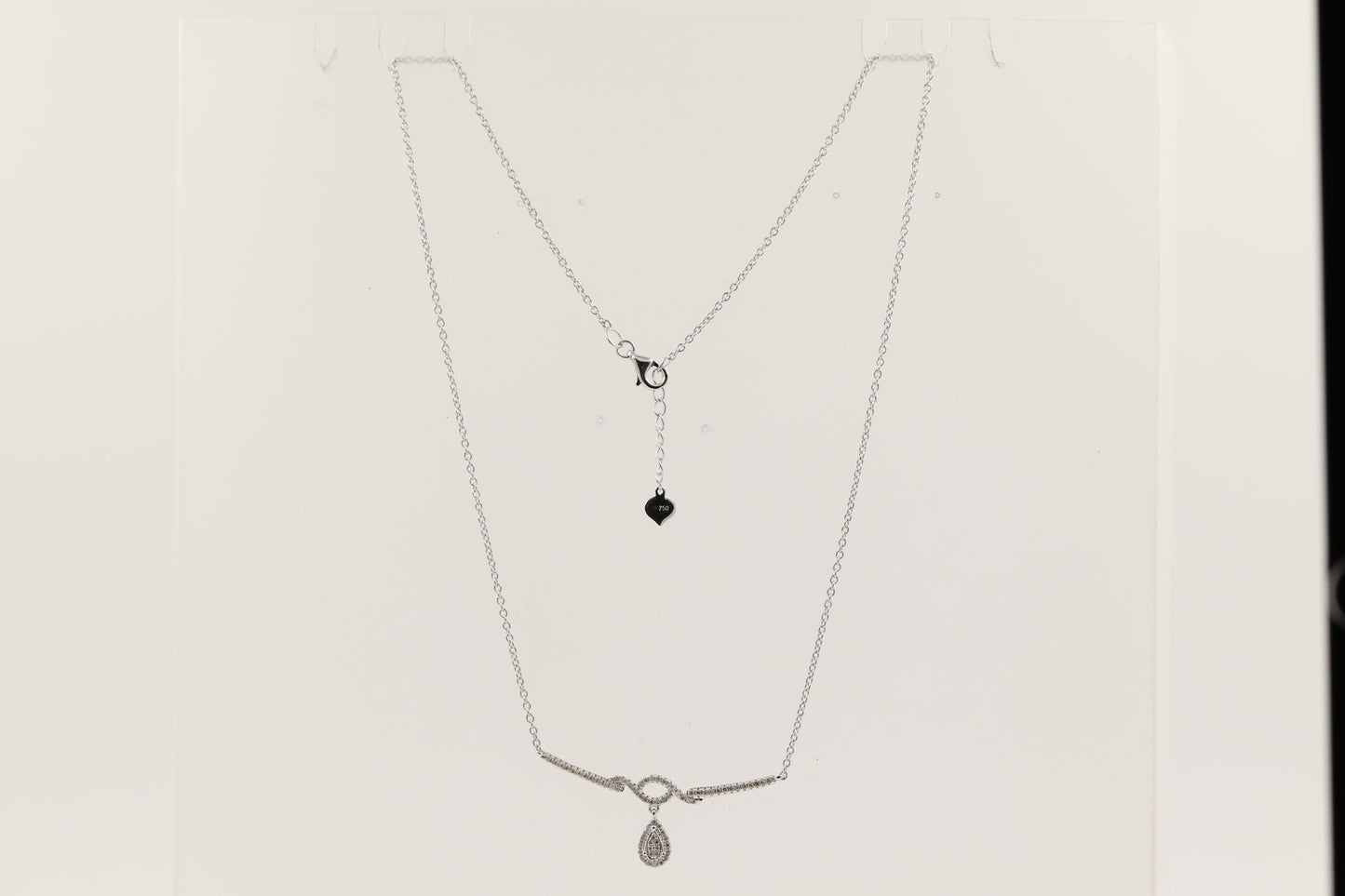 14947N Necklace With Diamond
