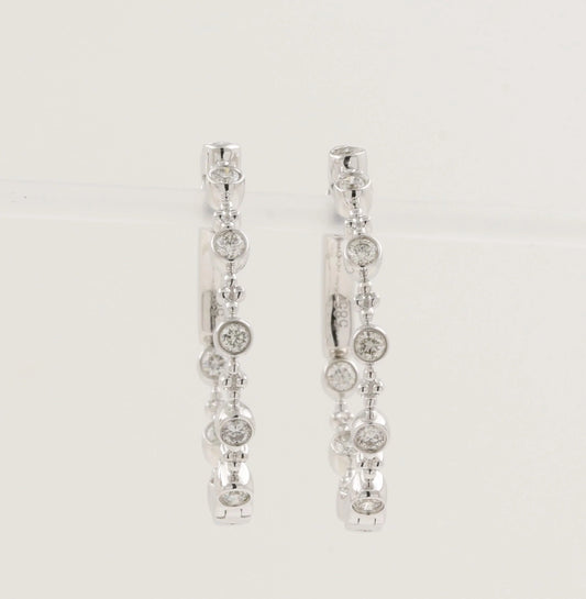 15710E Earring With Diamond