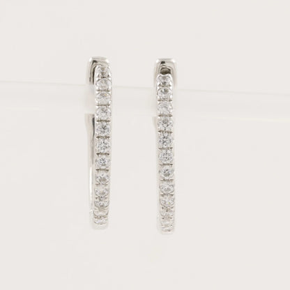 15711E-0.25CT Earring With Diamond