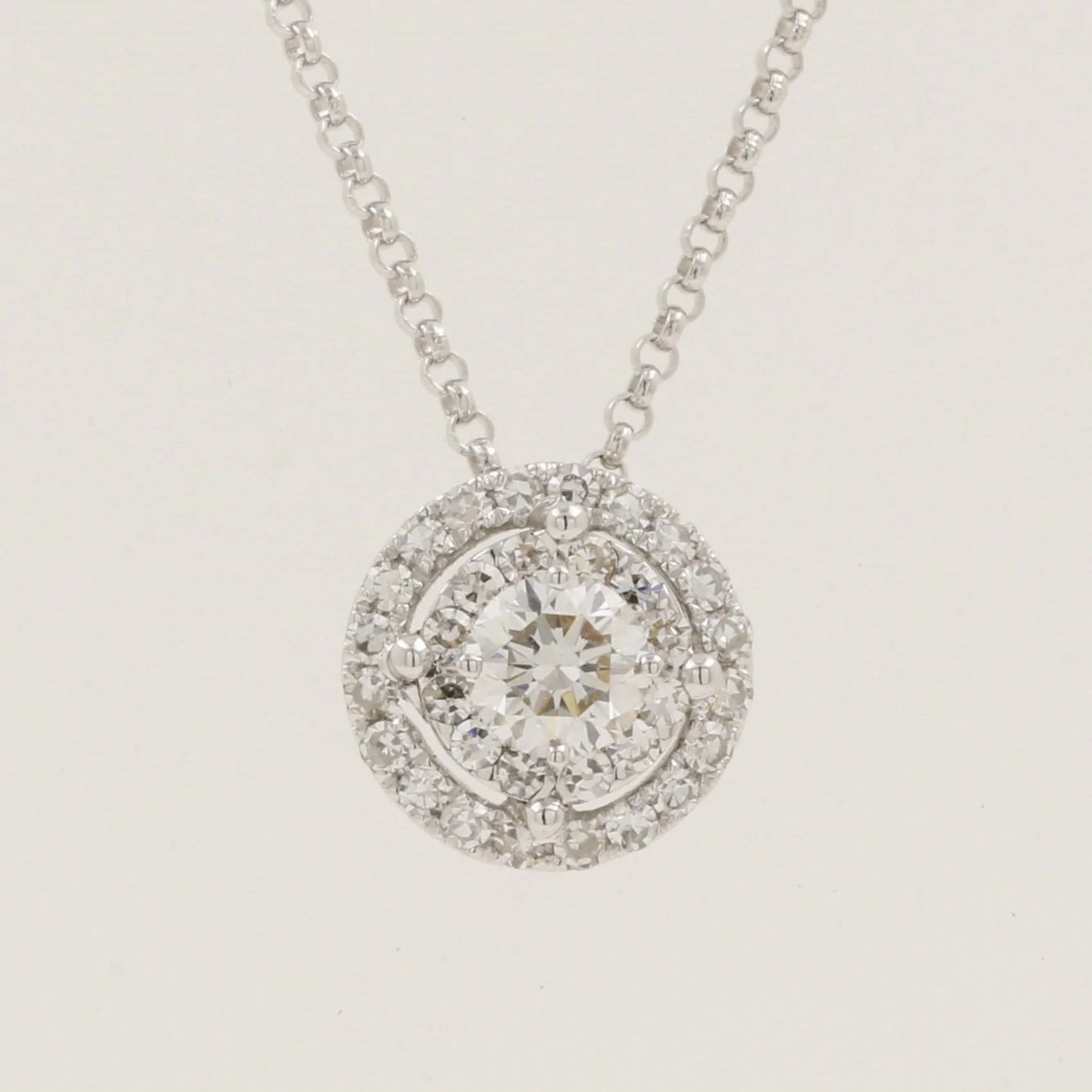 15713P Necklace With Diamond