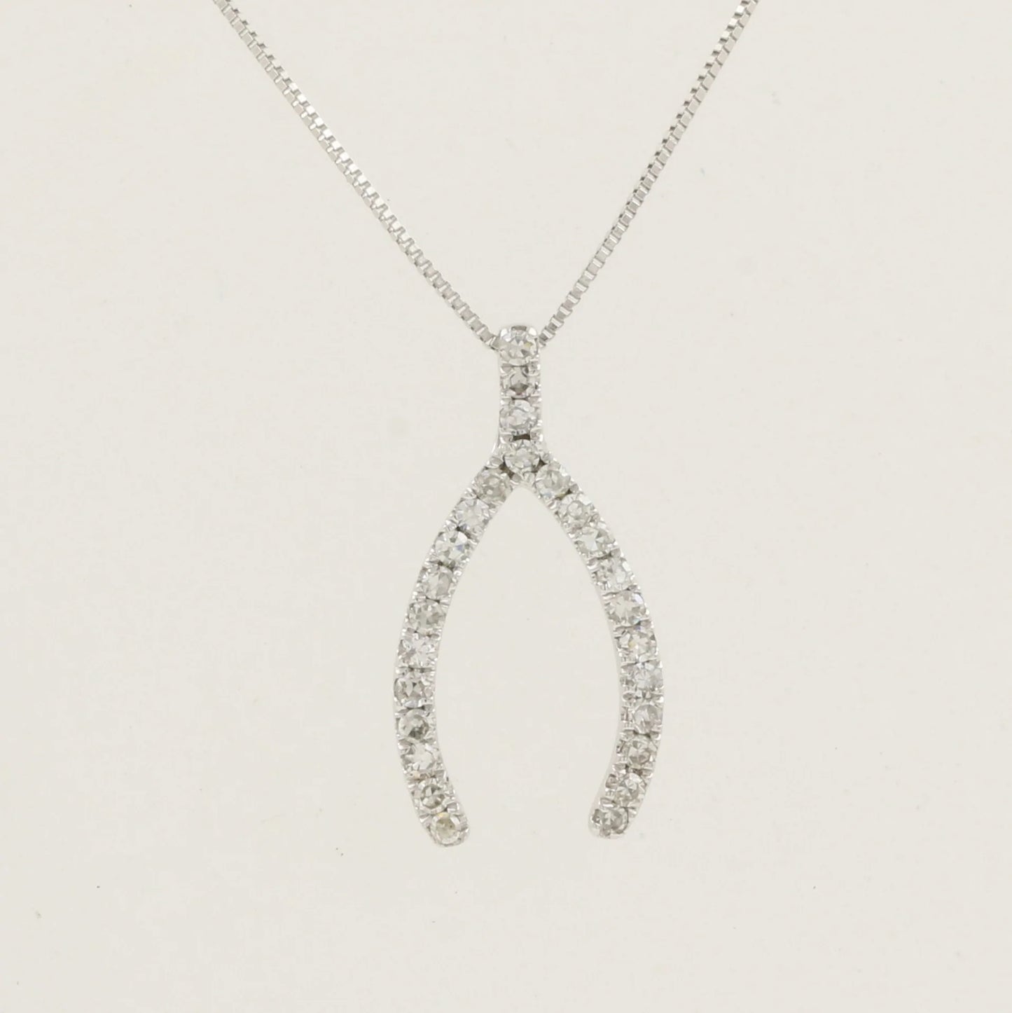 15767P Necklace With Diamond