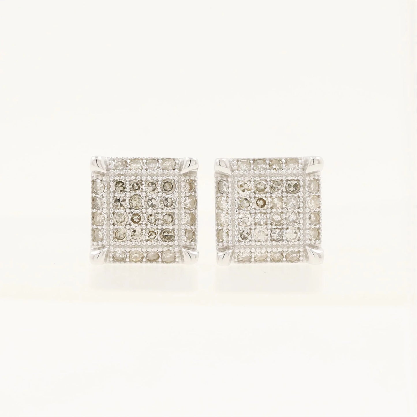 15837E Earring With Diamond