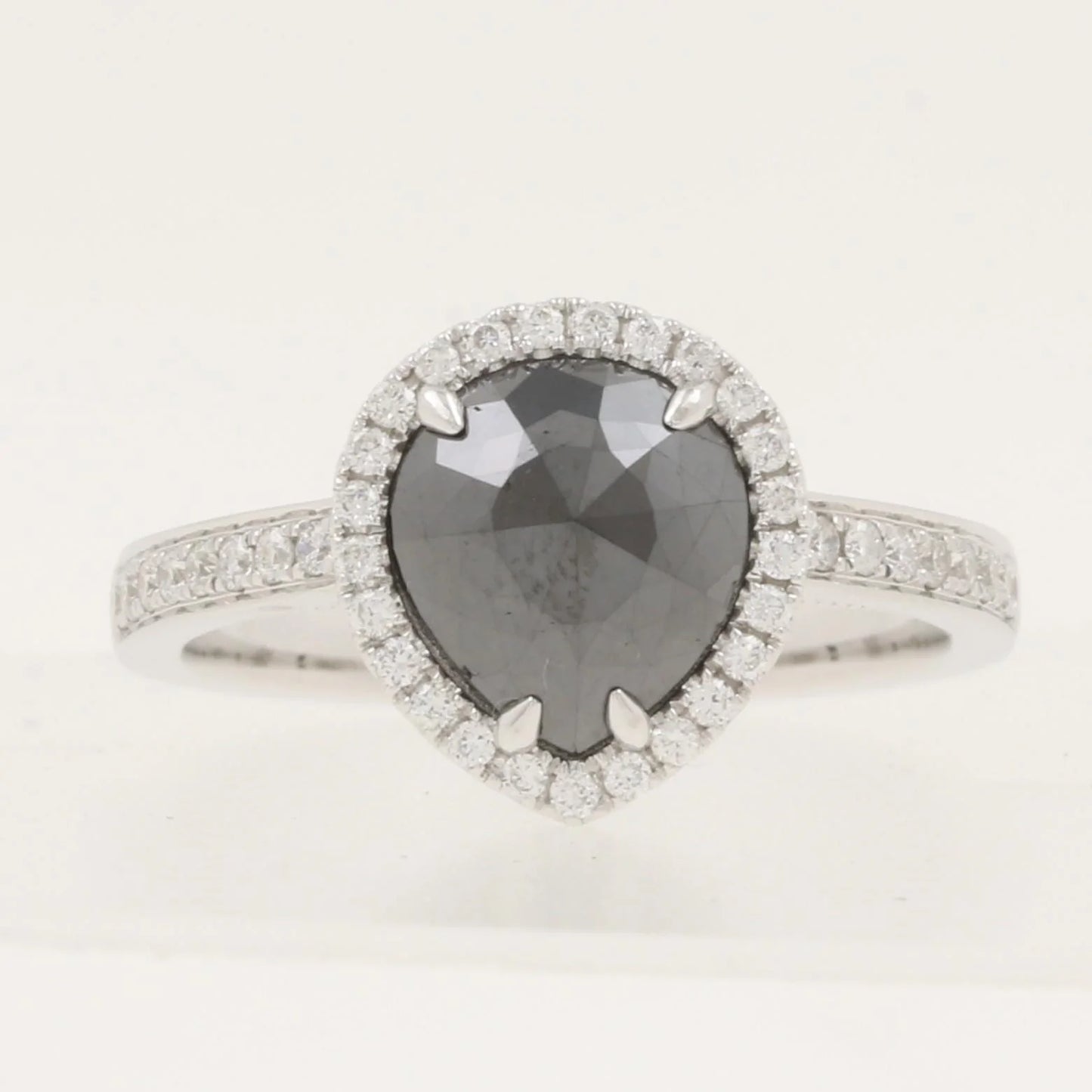 15855R Ring With Diamond