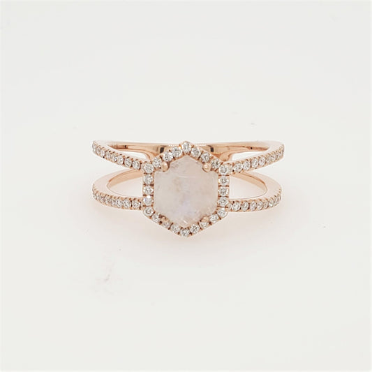 16053R Ring With Diamond