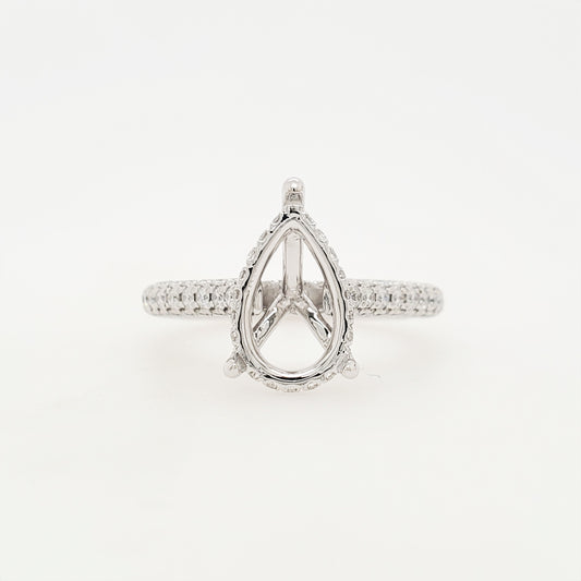 17471R Ring With Diamond